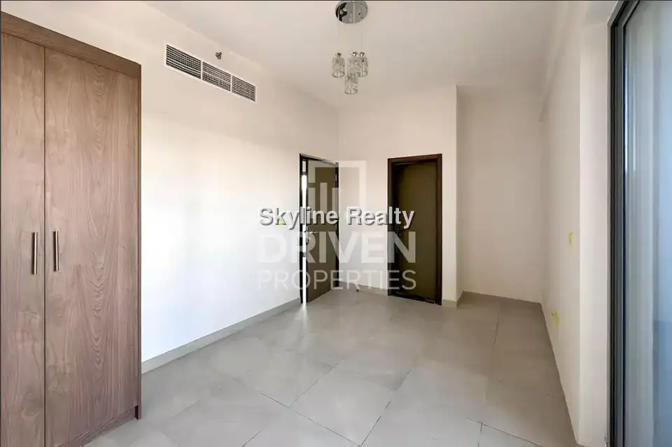 Upgraded | Close to Circle Mall | Huge Layout 5