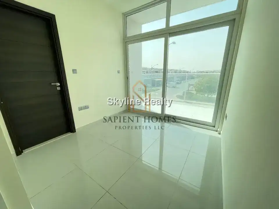 3 Bed Townhouse for Sale in DAMAC Hills, Dubai 8
