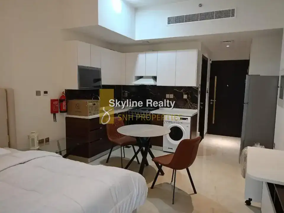 VACANT | POOL VIEW | FULLY FURNISHED 4