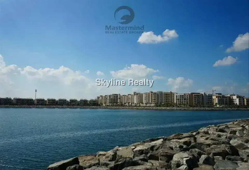 Prime Jumeirah Land for Sale | 11,000 Sq Ft | AED 19M 4