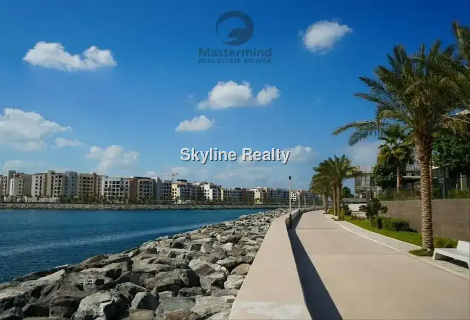 Prime Jumeirah Land for Sale | 11,000 Sq Ft | AED 19M 8