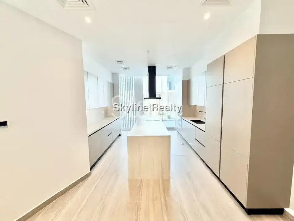 Exclusive Luxury 4BR+M | Brand New | Rooftop Pool 4