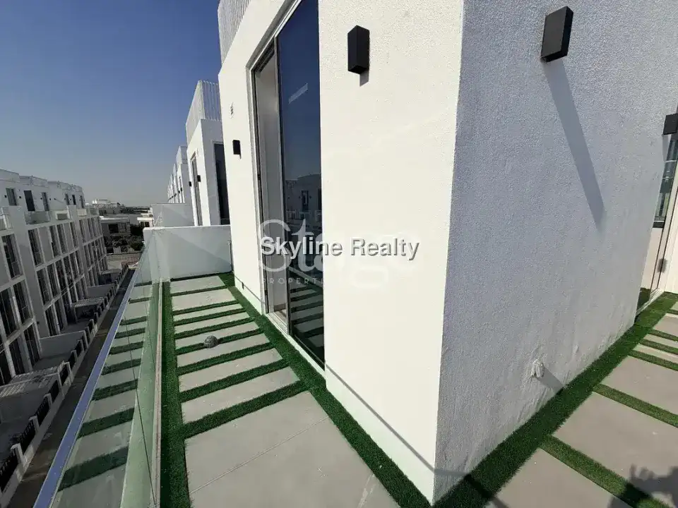 Exclusive Luxury 4BR+M | Brand New | Rooftop Pool 20