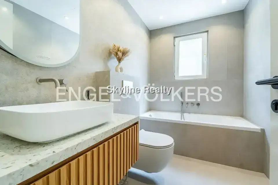 5 Bed Villa with Private Pool in La Coleccion, Dubai 2