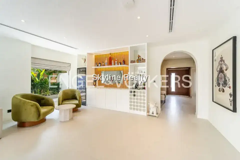 5 Bed Villa with Private Pool in La Coleccion, Dubai 8