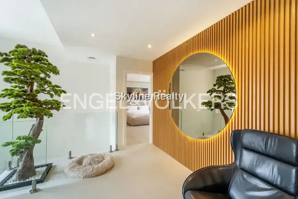 5 Bed Villa with Private Pool in La Coleccion, Dubai 11