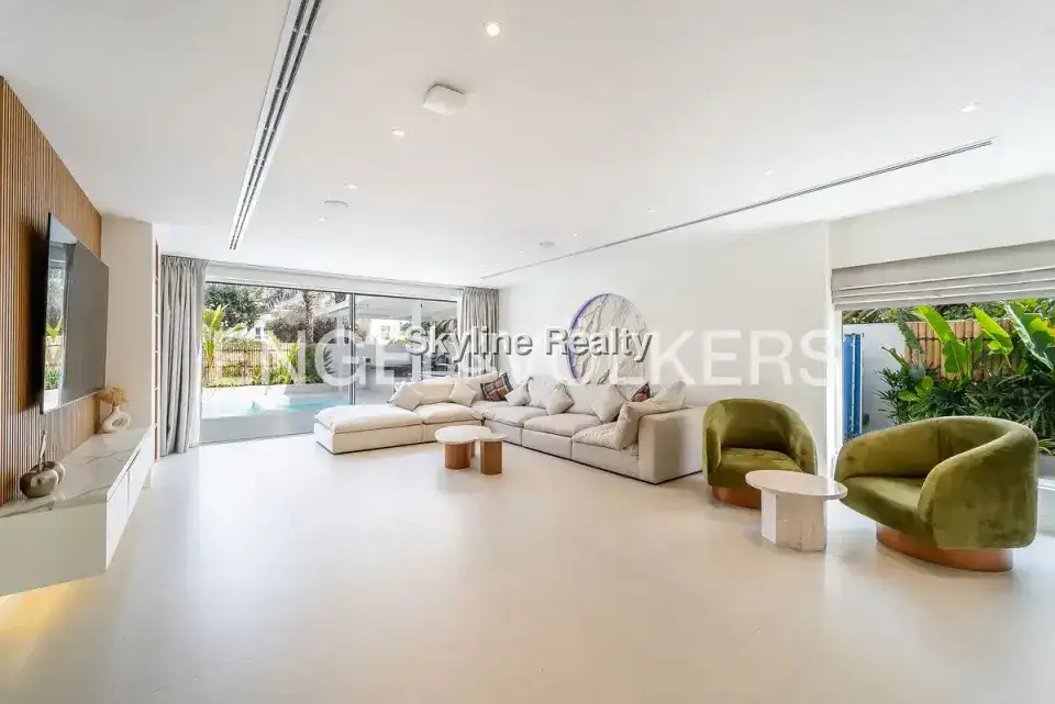 5 Bed Villa with Private Pool in La Coleccion, Dubai 15