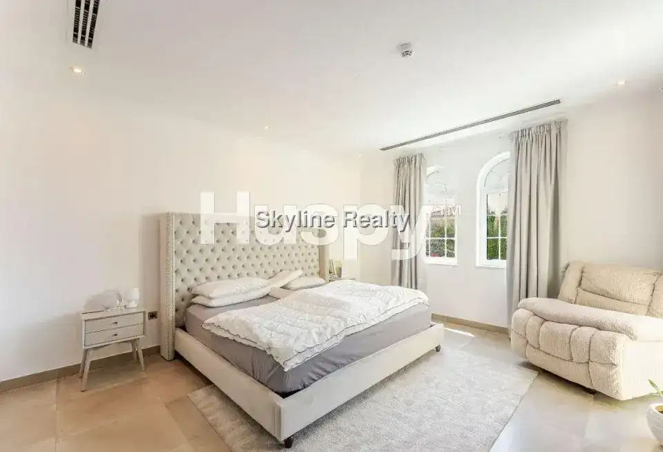 3-Bed Villa in Jumeirah Park, Jumeirah, Dubai 2