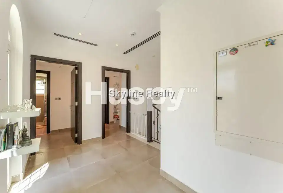 3-Bed Villa in Jumeirah Park, Jumeirah, Dubai 5