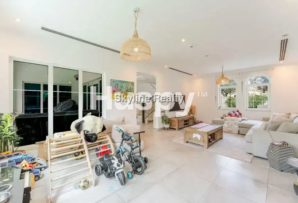 3-Bed Villa in Jumeirah Park, Jumeirah, Dubai 7