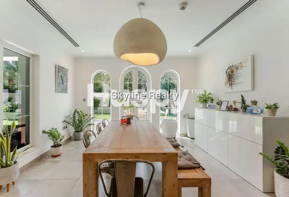 3-Bed Villa in Jumeirah Park, Jumeirah, Dubai 14