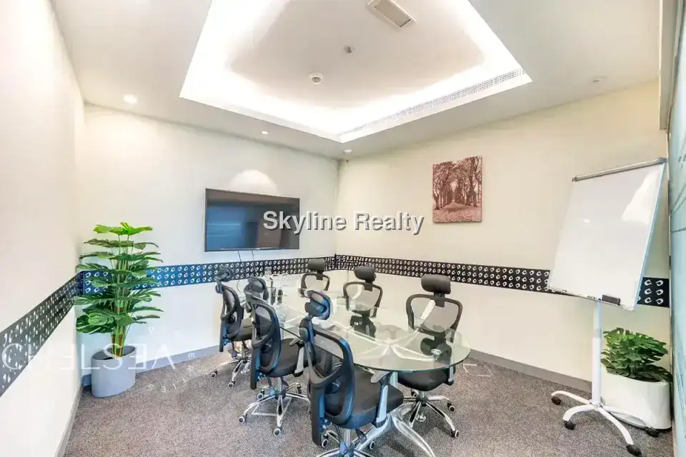 FULL FLOOR | FULLY FITTED | AREA EXPERT 10