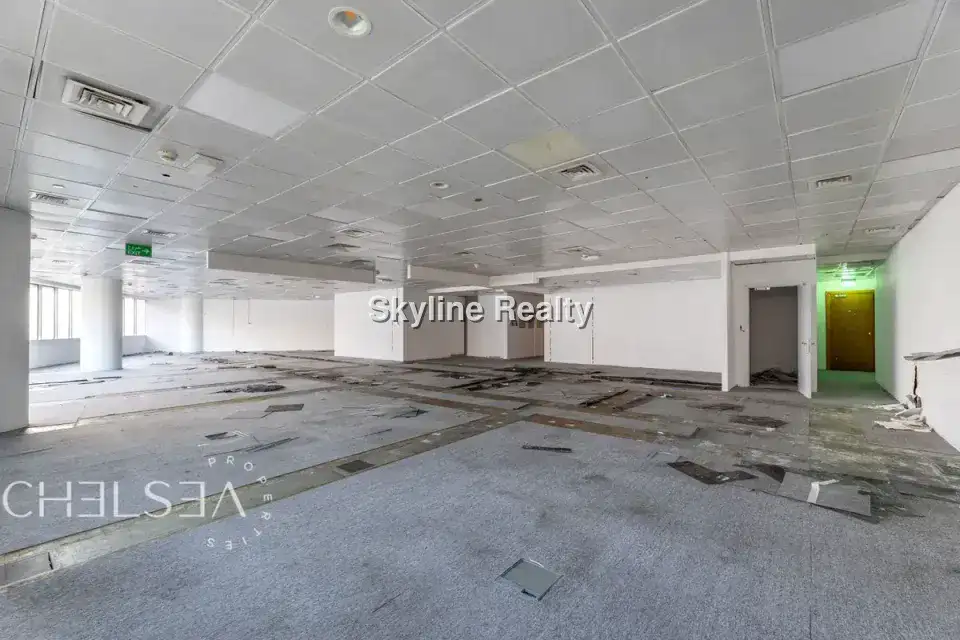 FULL FLOOR | FULLY FITTED | AREA EXPERT 13