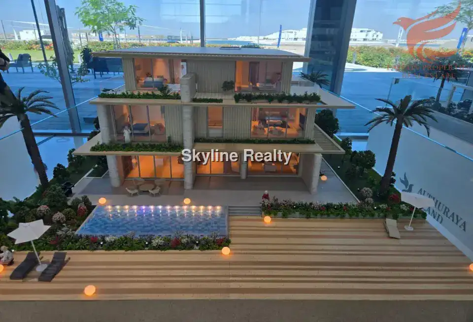 PRIVATE BEACHFRONT VILLA FREEHOLD WITH 8BR 19