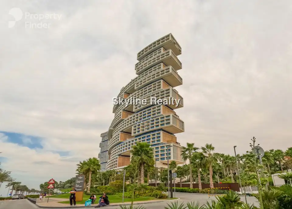 Below OP Deals 4/5 Beds Ultra Luxury Palm 15